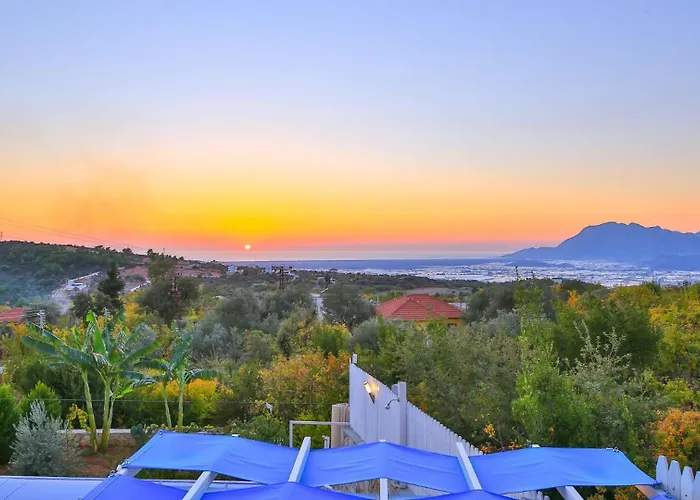 Uzumlu Village 2 Bedroom 1228 ヴィラ